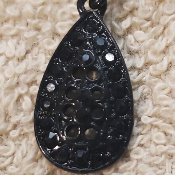 New Simply Vera Vera Wang Jet Black Sparkly Teardrop Dangle Earrings - Picture 2 of 2